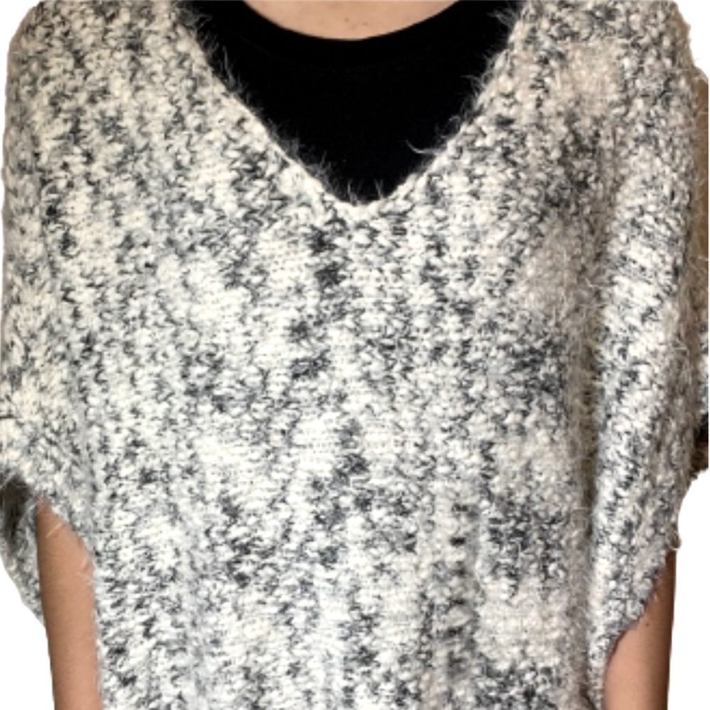 NWT Guess Poncho